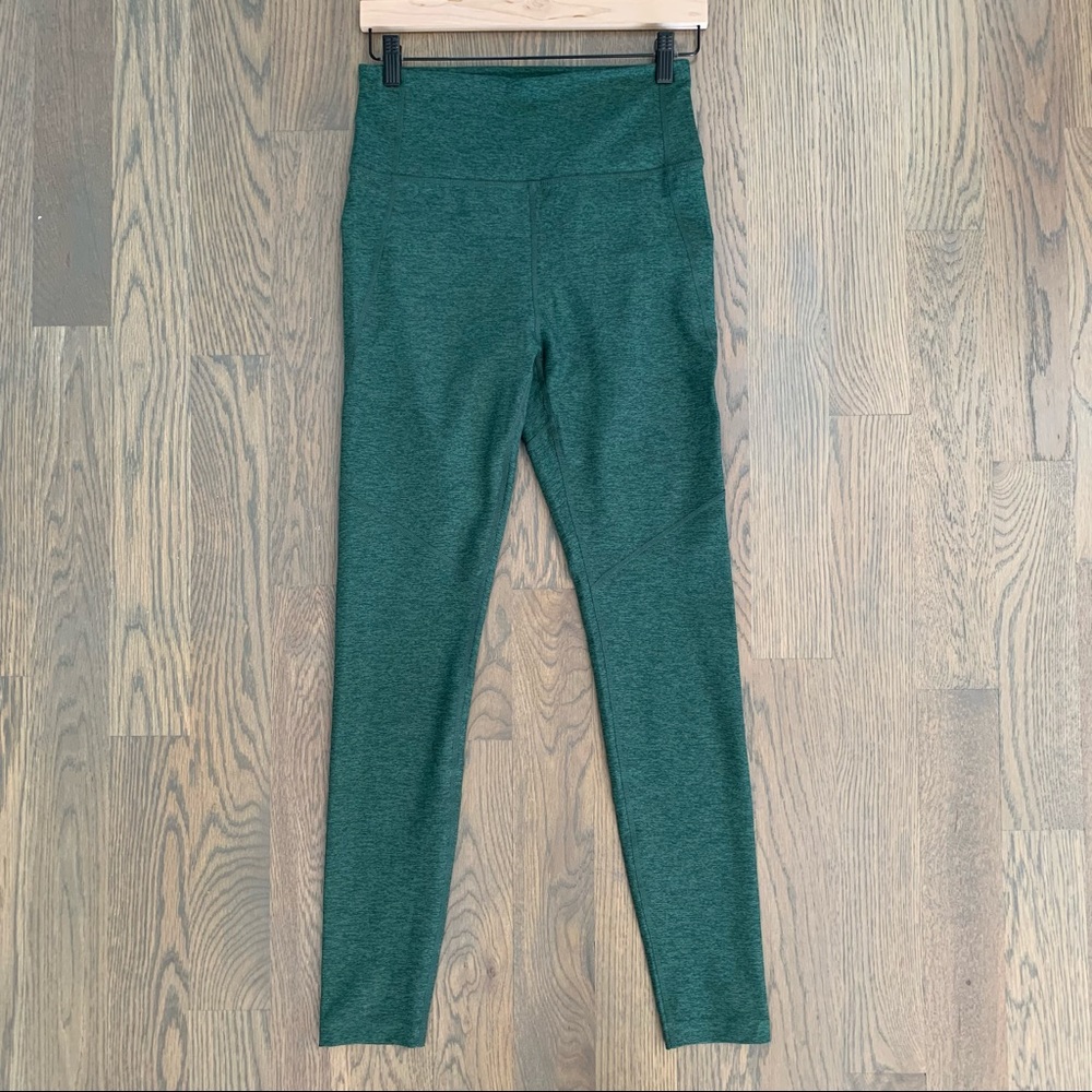 NWOT Outdoor Voices High Rise Warmup Legging in Hunter Green Size Medium